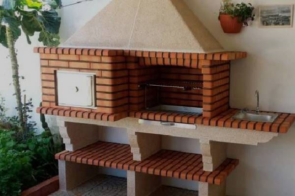 باربیکیو سنگی مینیمالیستی